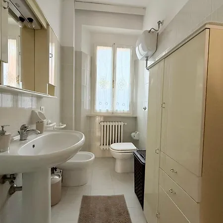 Se224 - Senigallia, Ampio E Luminoso Con Giardino * Senigallia