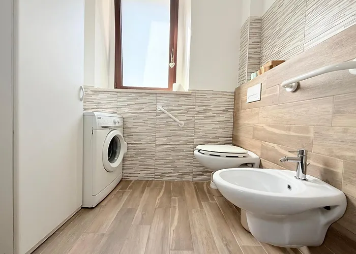 Se224 - Senigallia, Ampio E Luminoso Con Giardino Senigallia